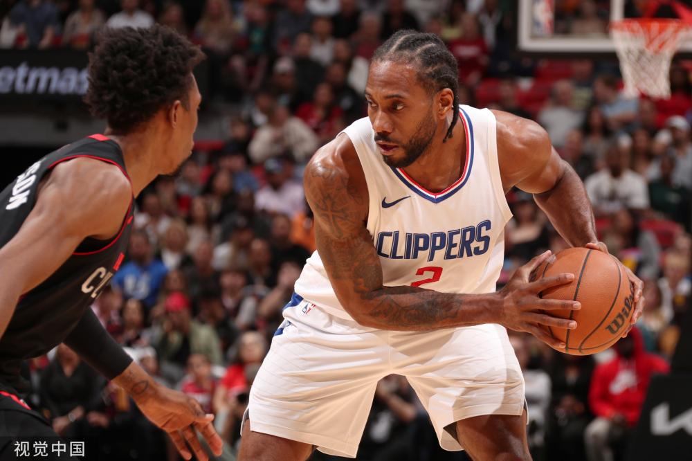 赛首秀表现 赛首秀表现