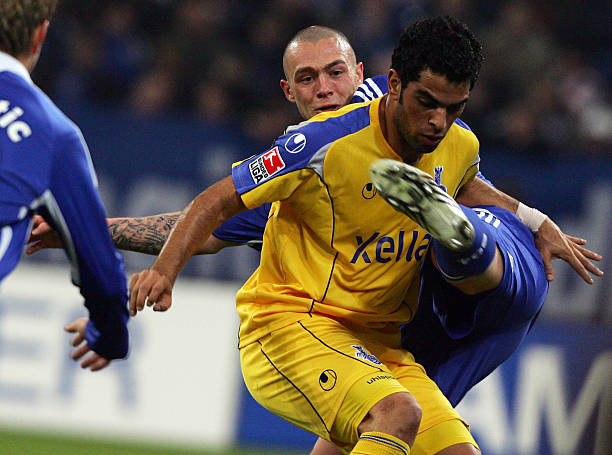 尤其是在2 尤其是在2