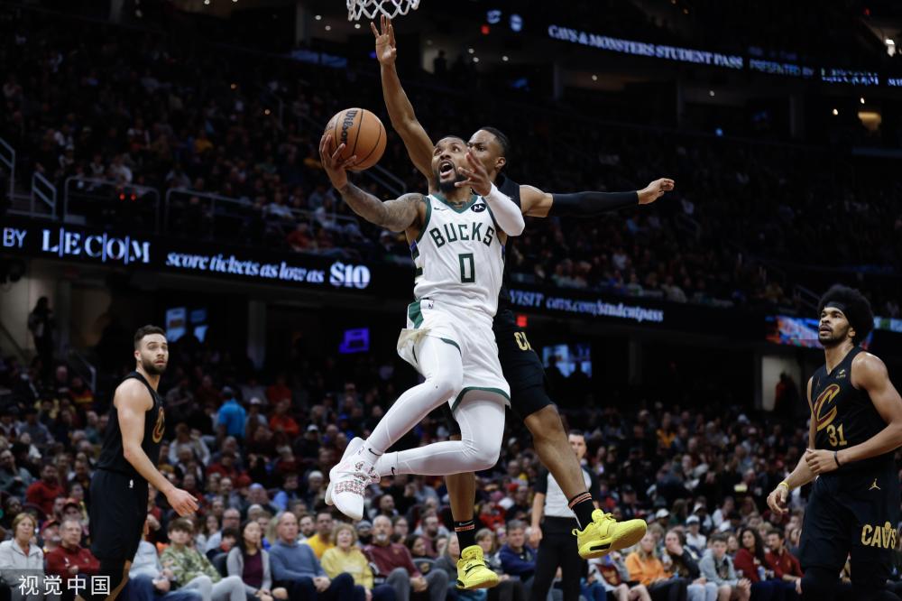 与其他球员 与其他球员